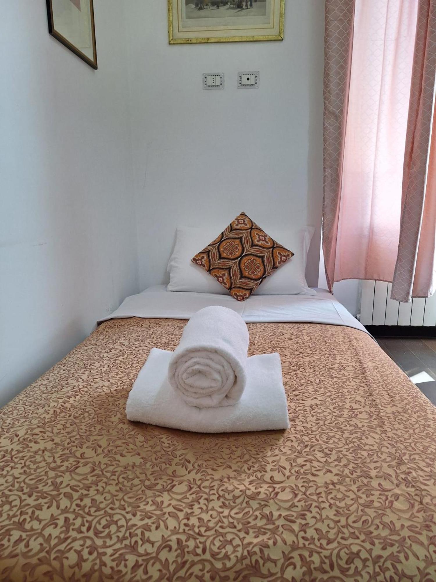 بيت شباب Casa Fanti 57 روما المظهر الخارجي الصورة